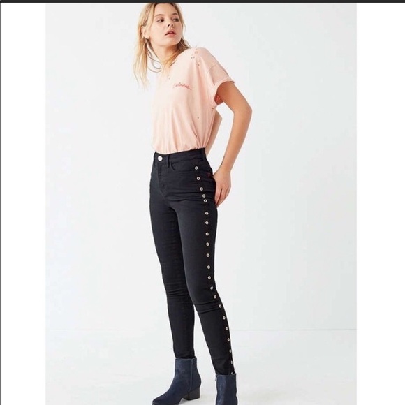 BDG Twig High-Rise Cropped‎ Jeans with Grommet Stripe - Picture 1 of 10